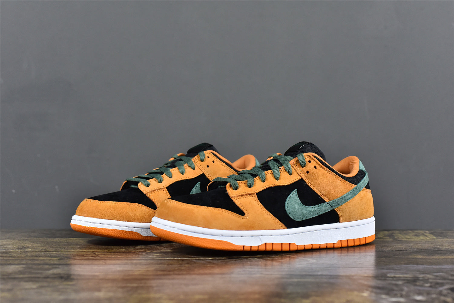 Dunk Low Ugly Duckling Pack Ceramic